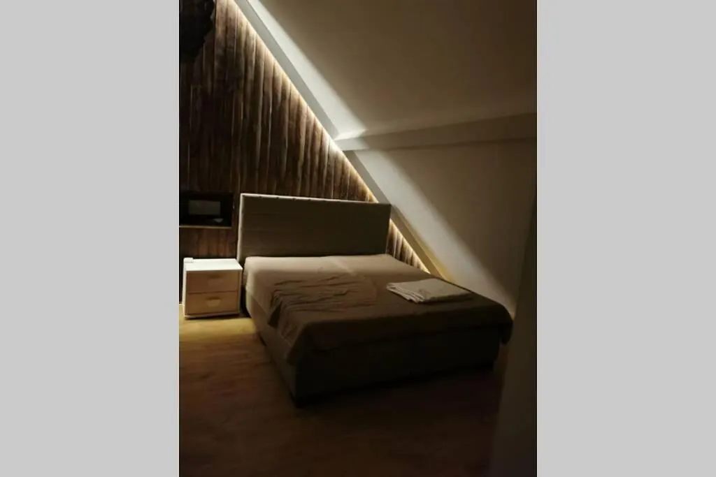 Spacious Villa Near A Lake Bredene
