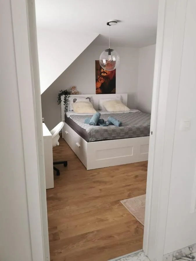Spacious Villa Near A Lake Bredene 0*,